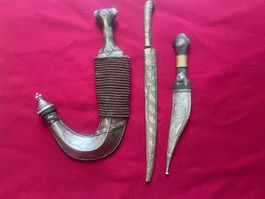 3 poignards ethniques arabes/ orientaux