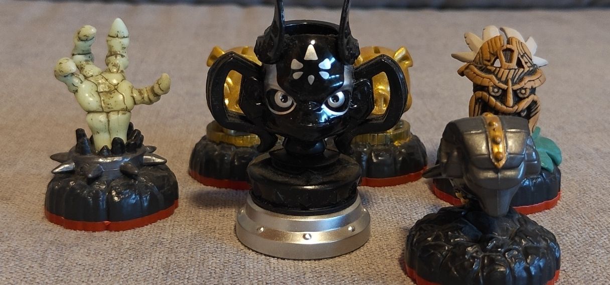 Nintendo Statuette: Skylanders Helfer Figuren Set – Usato da Recherswil venduto da kau_td6d