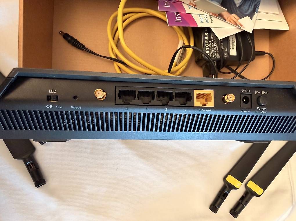 Modem & Router: Router Netgar X4 – Usato da Volketswil venduto da sissidrake 1