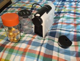 Nespresso Essenza Mini DeLonghi weiss mit Kapseln