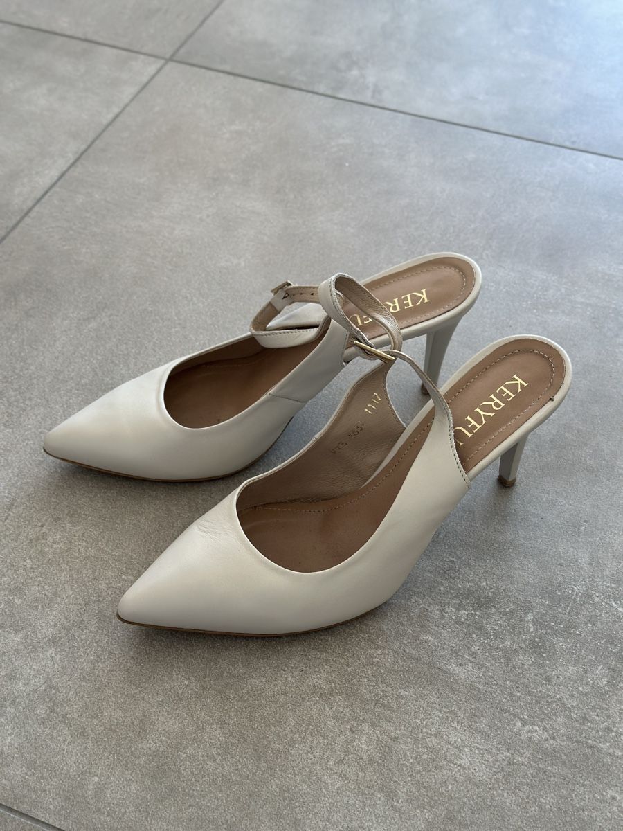 Scarpe da donna: Used classic shoes slingback – Usato da Lugano venduto da _tuttifrutti_