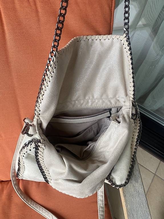 Borse da donna: Borsa camosciata bianco panna – Usato da Cadro venduto da Laluli02 2