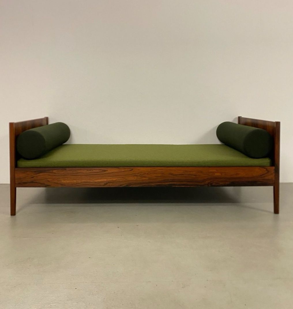 Sofas: Danish Palisander Daybed Bett 1960s restauriert – Gebraucht aus Basel von MidMod20C 5