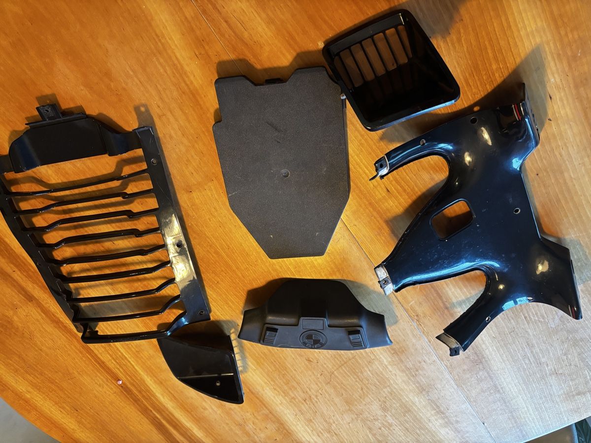 BMW Alle Motorradersatzteile: Carénage complet BMW R80RT 1987 – Gebraucht aus Attalens von gar_cpq6 2