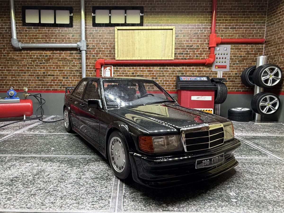 Modèle réduit Mercedes-Benz 190E Evo I, échelle 1/18, noir (Gebraucht ...