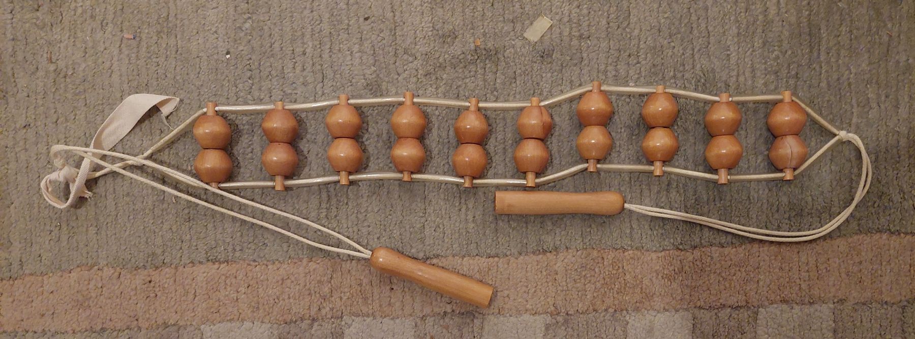 Dispositivi per massaggi: Massagegerät, ca 53cm Rollenlänge – Usato da Zürich venduto da Cortin