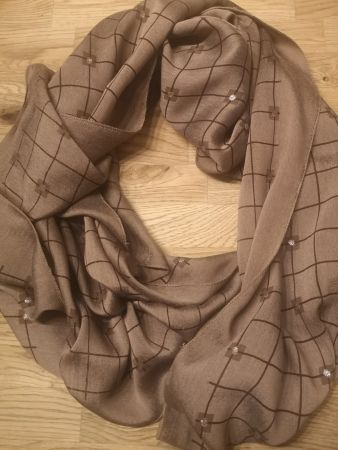 Neu Schal 105×105