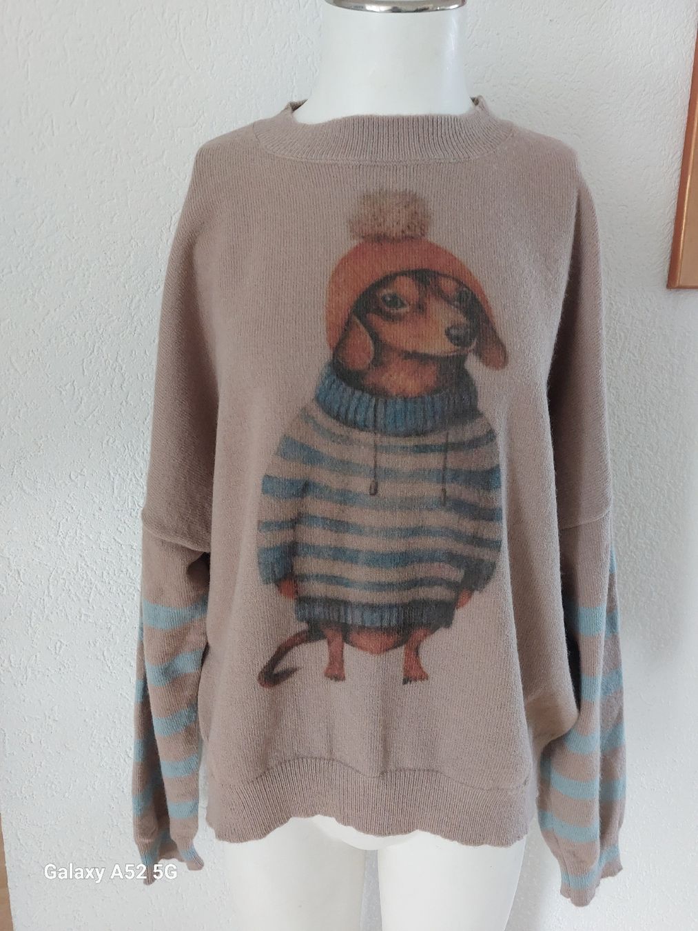 Maglioni & Felpe: Winterpullover mit Dackel Motiv, Grösse XL, neu – Usato da Thun venduto da Alexanna