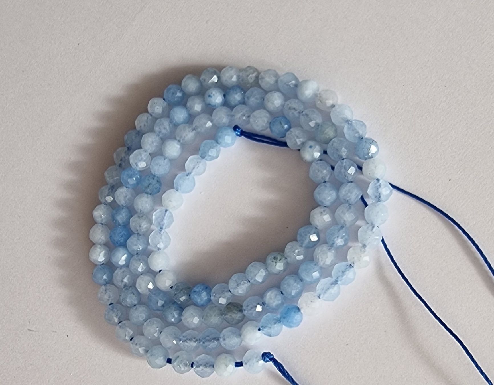 Minerali & Pietre curative: Aquamarin 3mm. facettiert Strang – Nuovo e nell'imballaggio originale da Menziken venduto da Mirager 2