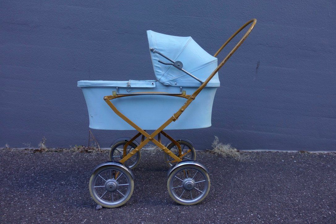 Voitures de poupées: Antiker Puppenwagen – D'occasion à Chur par JennyAlexander 1