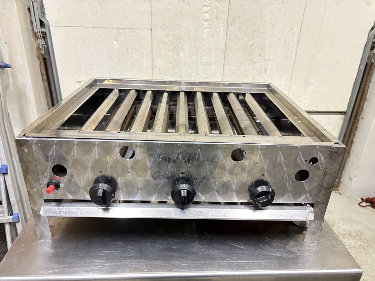 Griglie: Gas grill – Usato da Buchs AG venduto da imar82