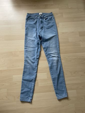 Only Jeans Gr. S / 30 Hellblau Top Zustand! Sommer
