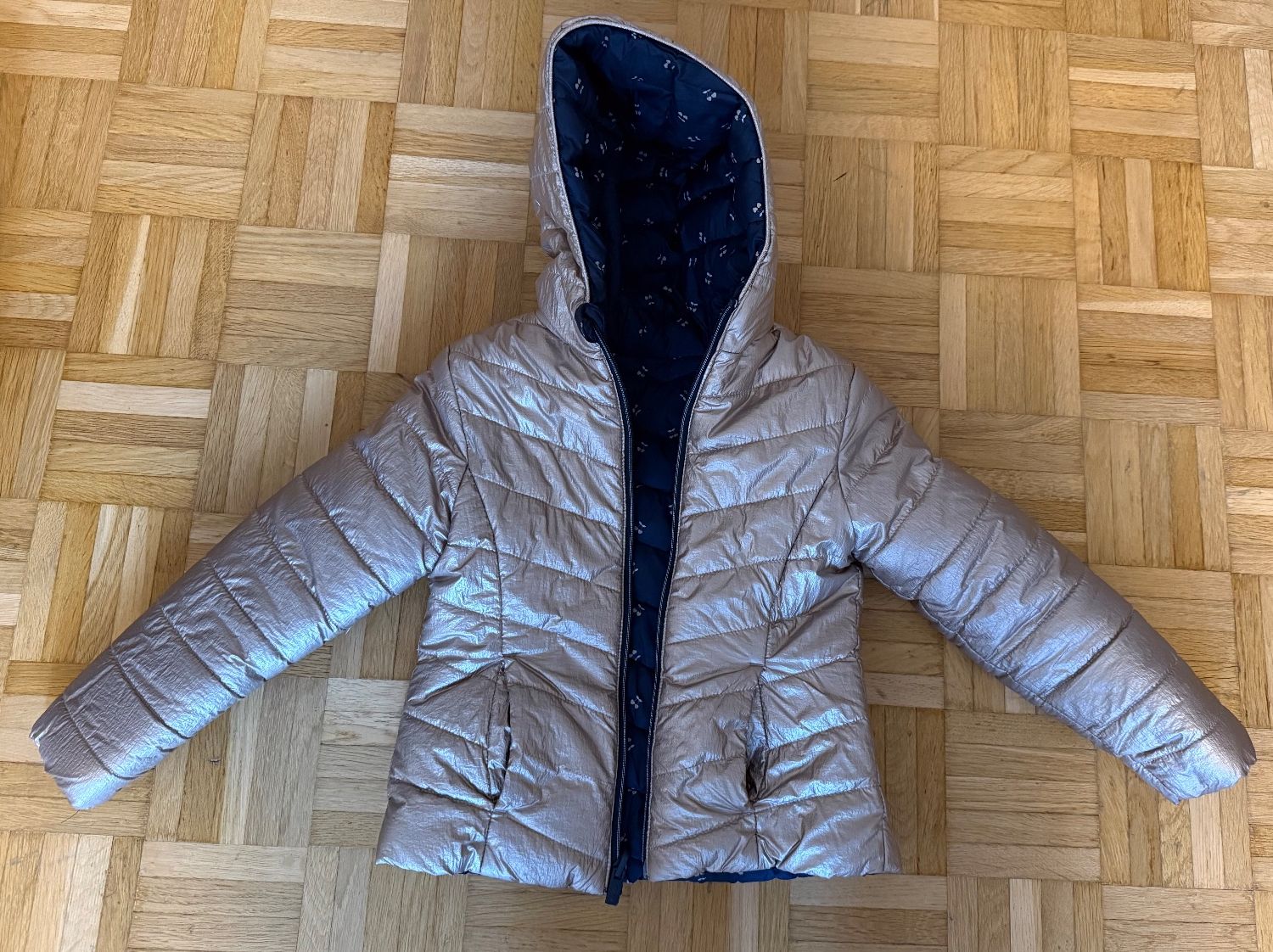 Okaidi Giacche & Cappotti: Reversible Jacket Girl Wendejacke Mädchen 122 – Usato da Adliswil venduto da miceta1986