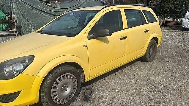 Automobili: OPEL Astra H1 6R Cvan – Usato da Zürich venduto da balve30 1