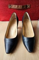 Neuwertige klassische Pumps Gr. 37 PETER KAISER
