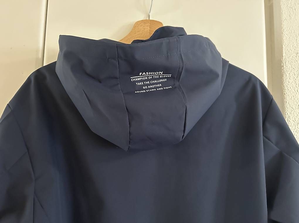Giacche: Neue Damen Regenjacke – Usato da Willisau venduto da Geissbock11 3
