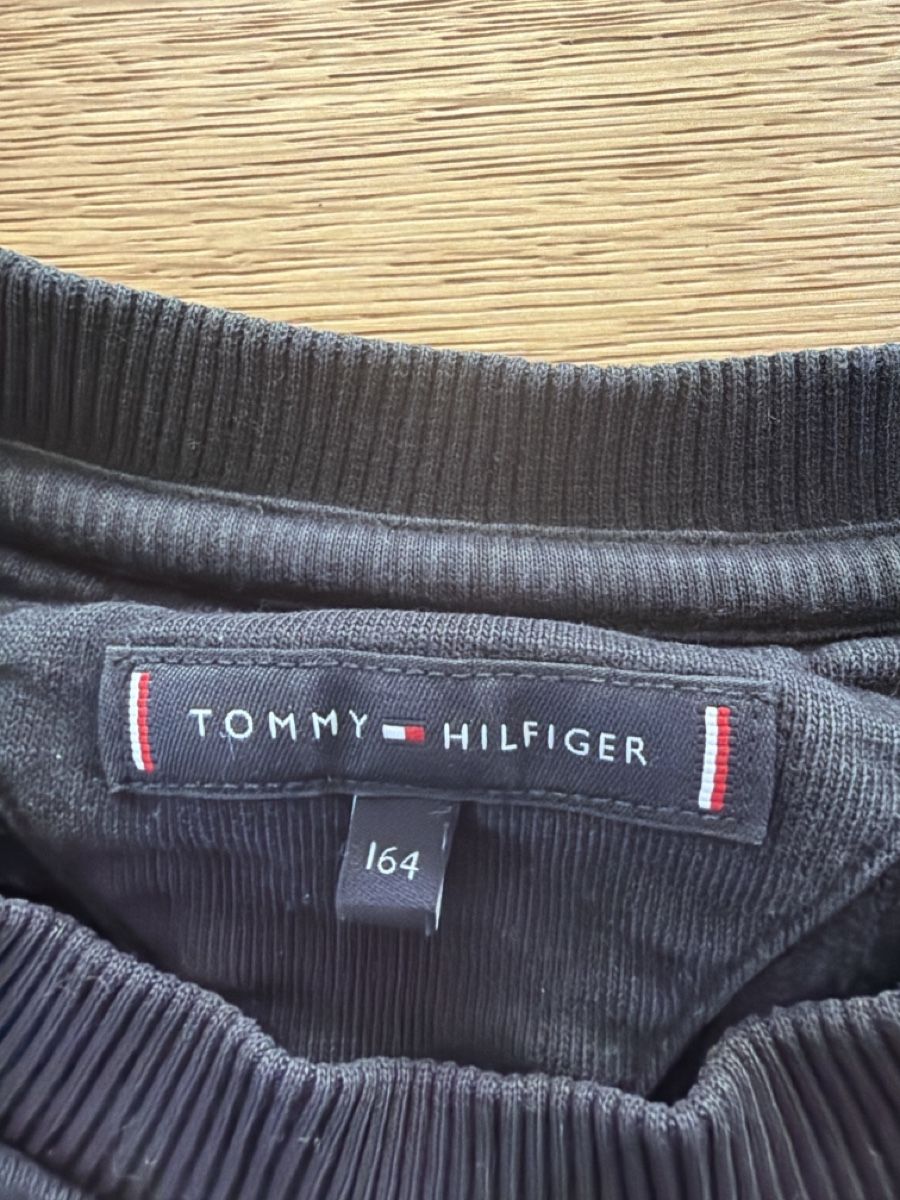 Tommy Hilfiger Pulls et sweat-shirts: Tommy Hilfiger Pullover Gr. 164  – D'occasion à Ballwil par Bodenmann1 1