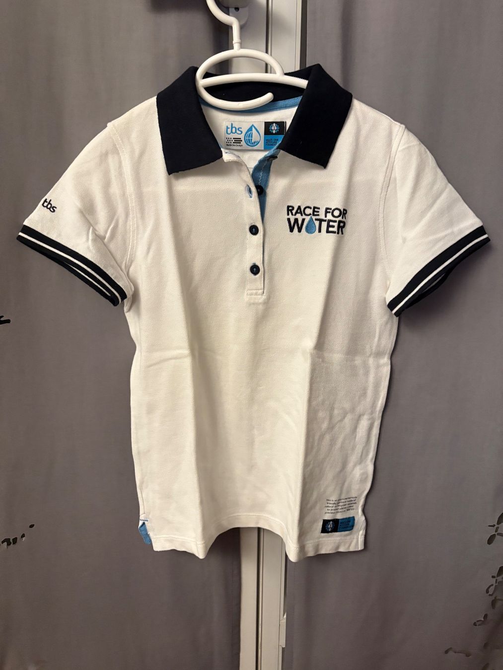 TBS Polo-Shirts: Polo tbs "Race for Water" – Gebraucht aus Lausanne von milou201619