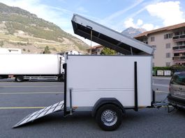 Remorque prête pour l'aventure
