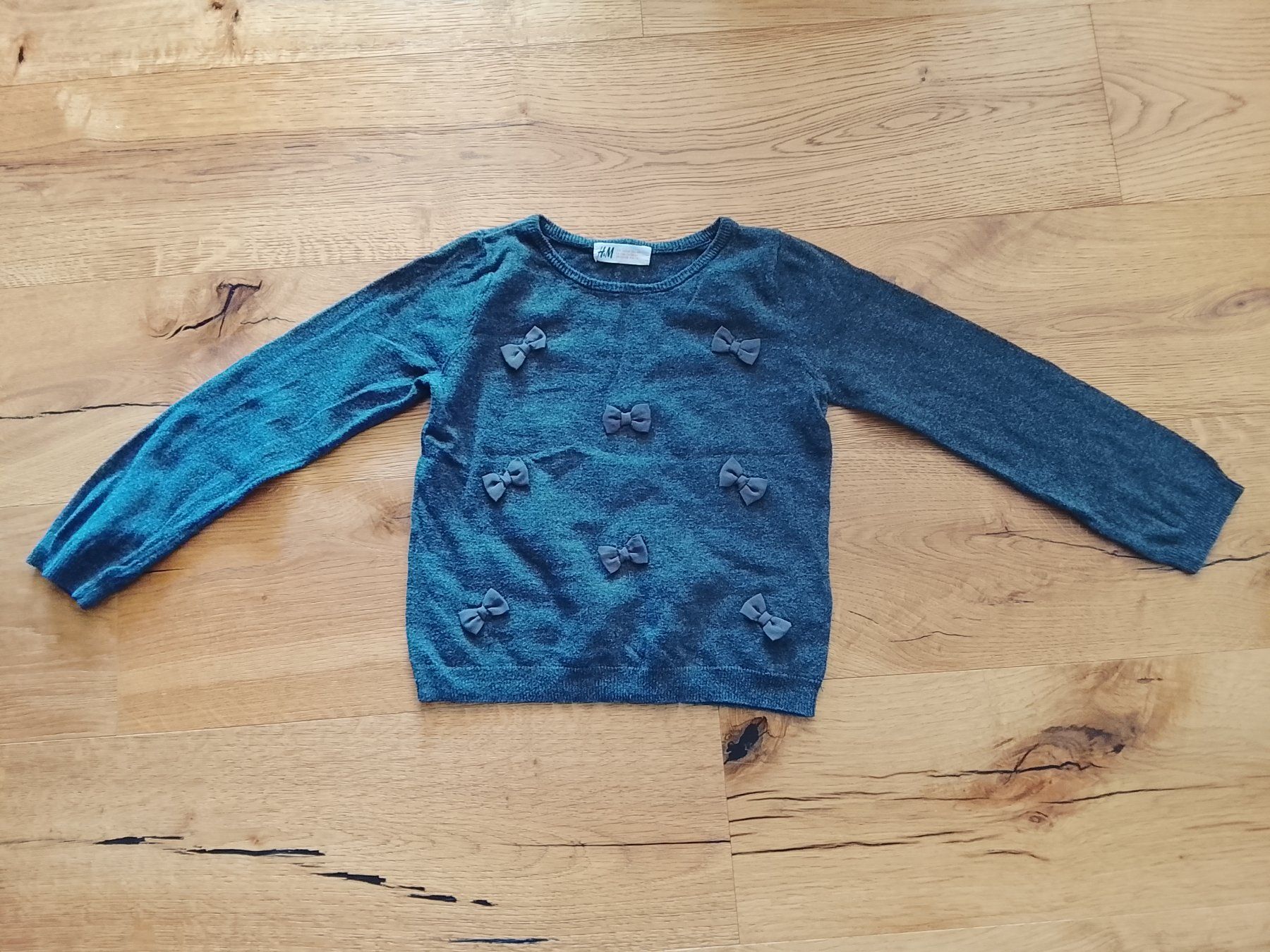 H&M Maglioni & Felpe: Pullover Gr.122/128 – Usato da St. Gallen venduto da Okonomyiaki