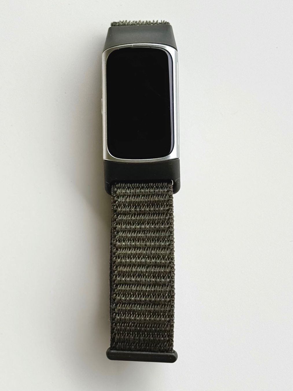 Fitbit Smartwatch: Fitbit Charge 6 + 2 Ersatzbänder – Usato da Schwerzenbach venduto da Lumi1 2