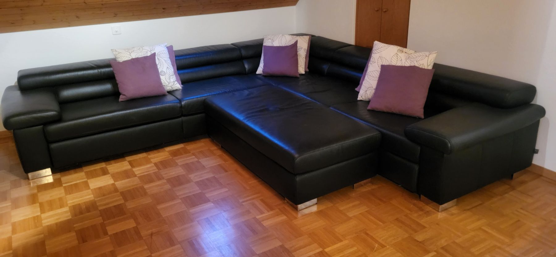 Sofas: XXL Ecksofa Leder Schwarz  – Neu (gemäss Beschreibung) aus Berg TG von Saratoga1972 1