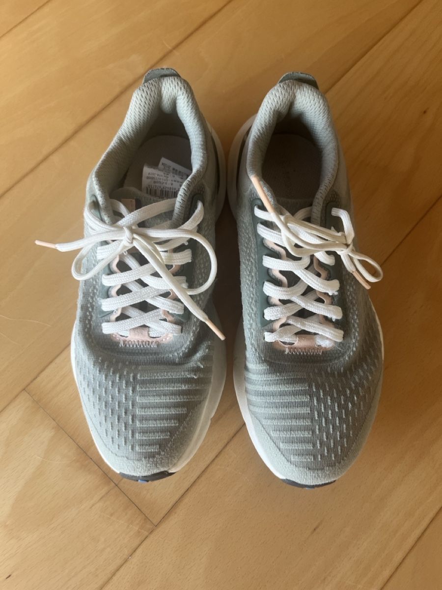 Decathlon Damenschuhe: Decathlon running shoes EU37 – Gebraucht aus Geneve von maremonte