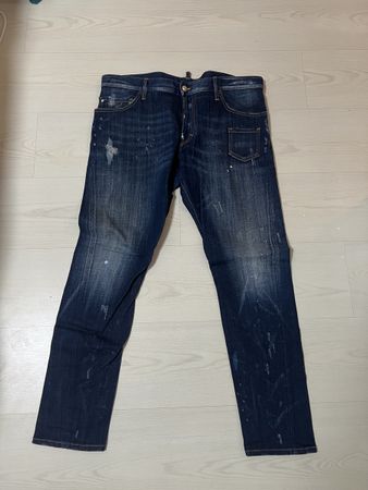 Jeans DSQUARED2 Grösse S2 dunkle Waschung guter Zustand