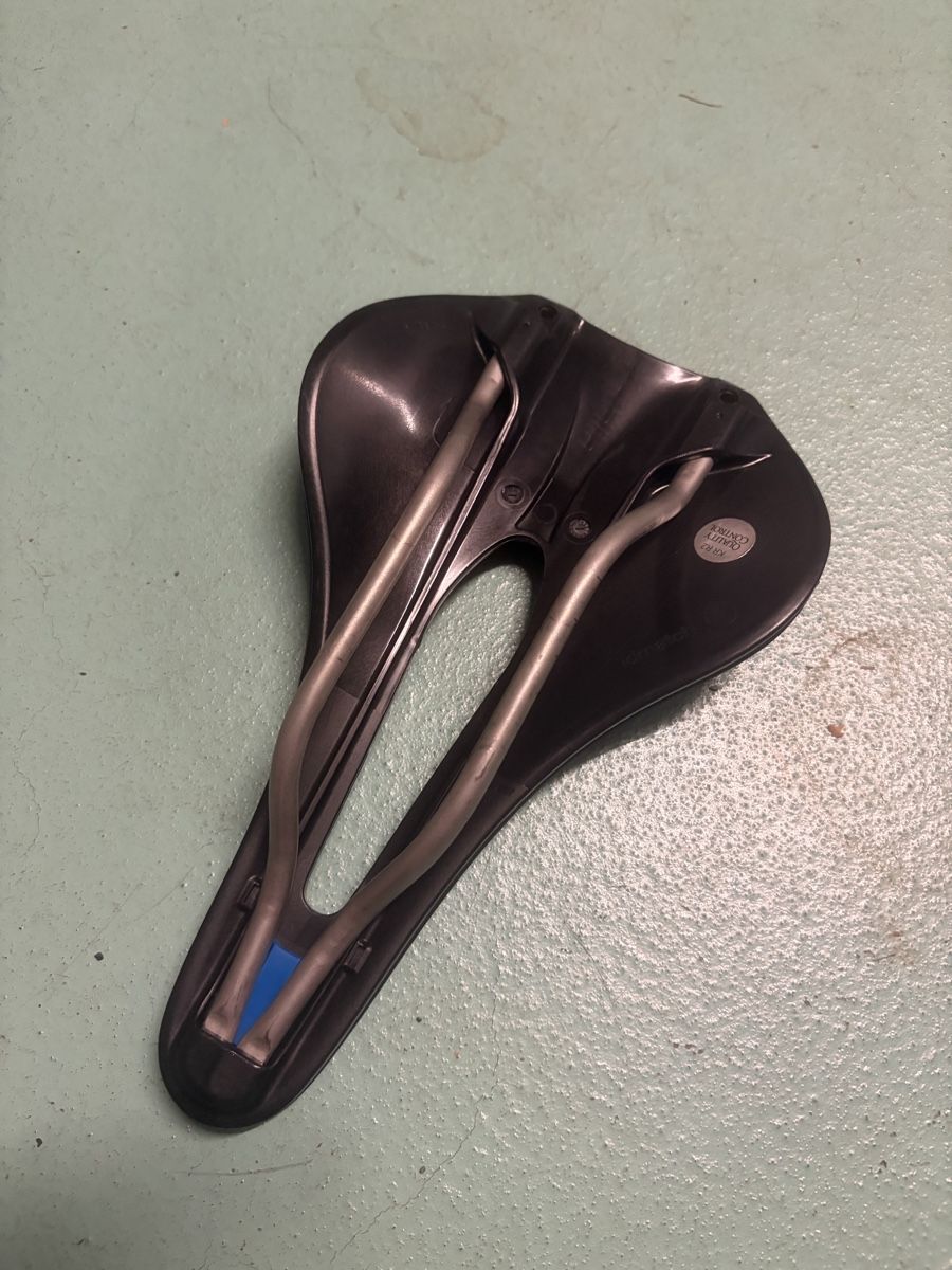Selle Italia Pezzi di ricambio: Selle italia novus evo – Nuovo (secondo la descrizione) da Dully venduto da mat_dsw8 1