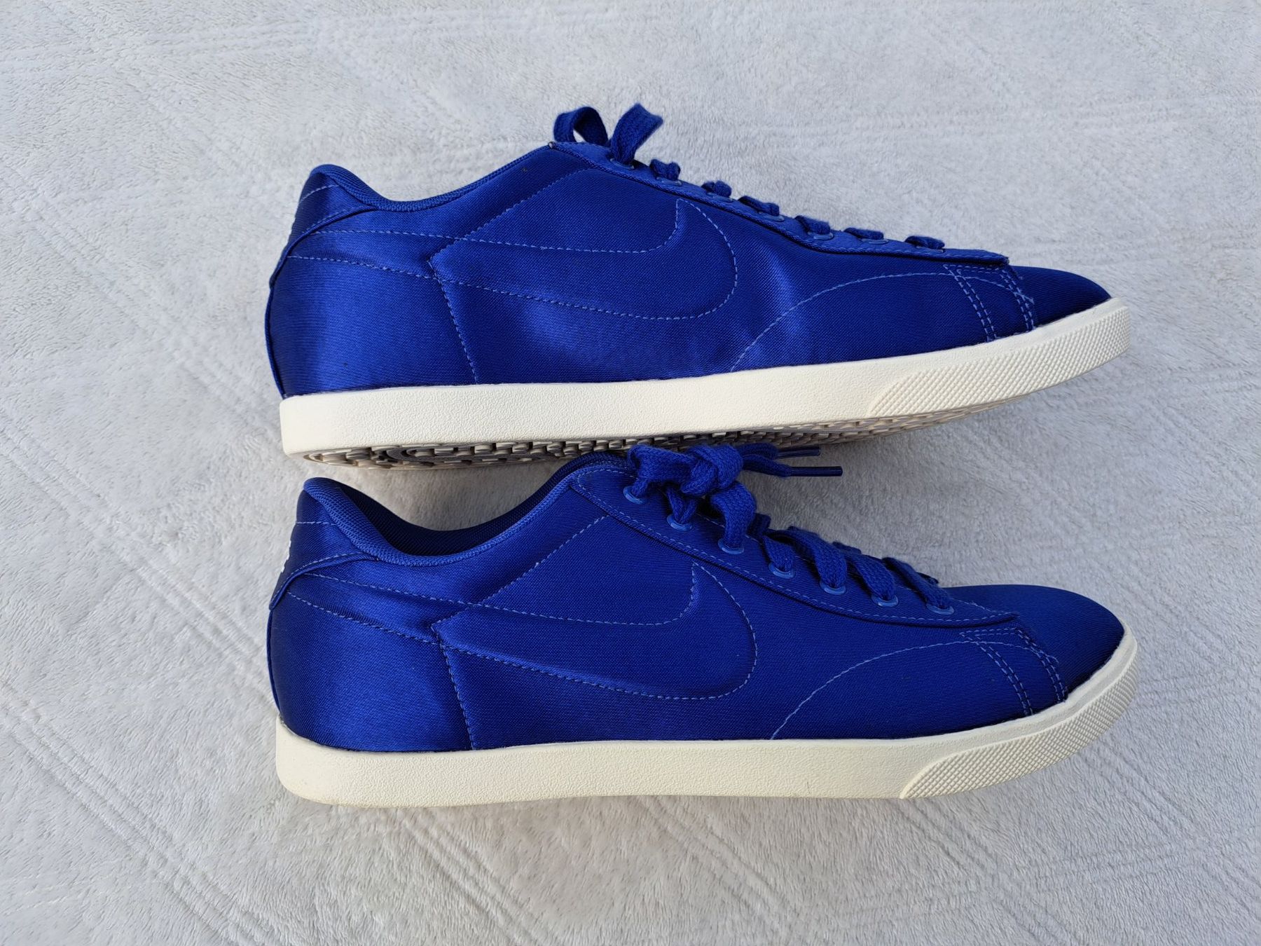Nike Scarpe da donna: NEU! Violette Nike Sneaker Gr. 40 – Nuovo e nell'imballaggio originale da Gysenstein venduto da joshuas81 3