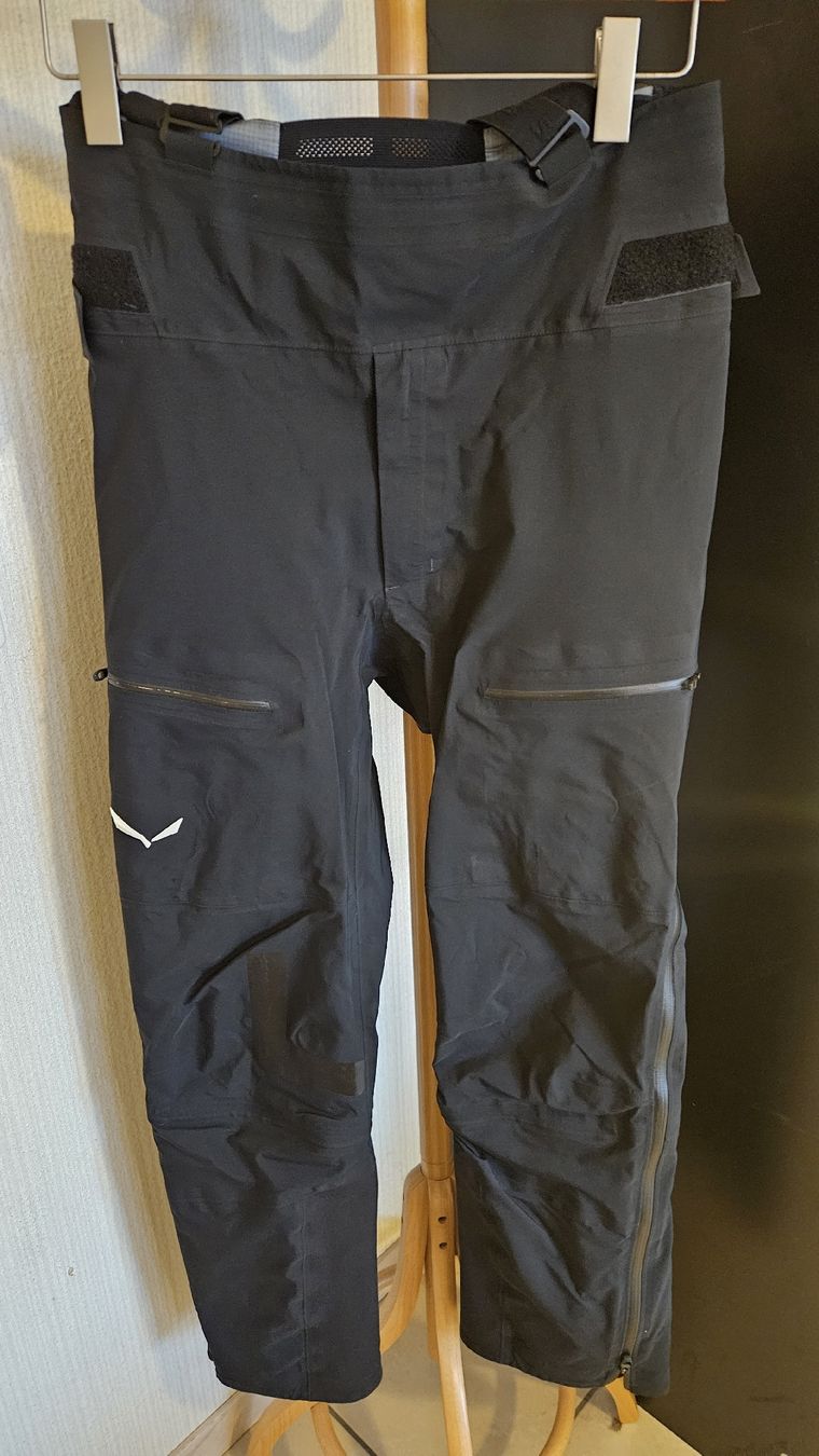 Salewa Pantaloni: Salewa Ortles GTX Pro Hose M/48 – Usato da Sursee venduto da paul256
