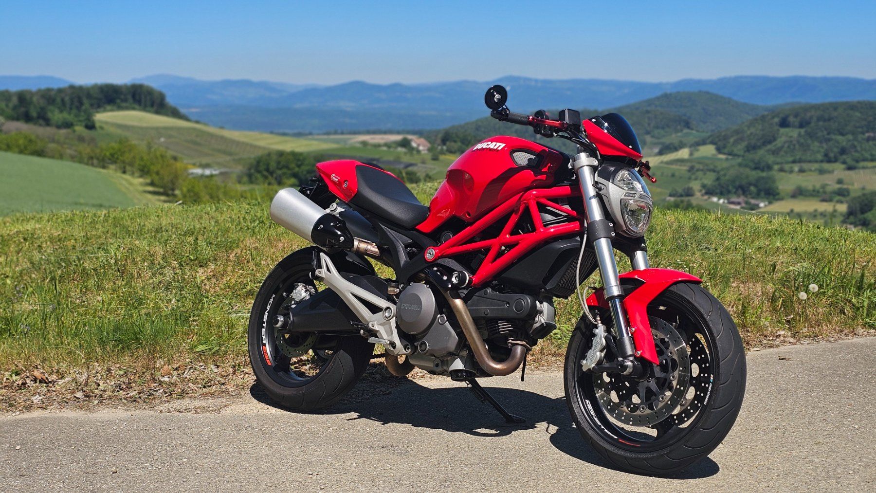 Ducati Strada: Ducati MONSTER 696 frisch ab MFK – Usato da Sissach venduto da Swagga
