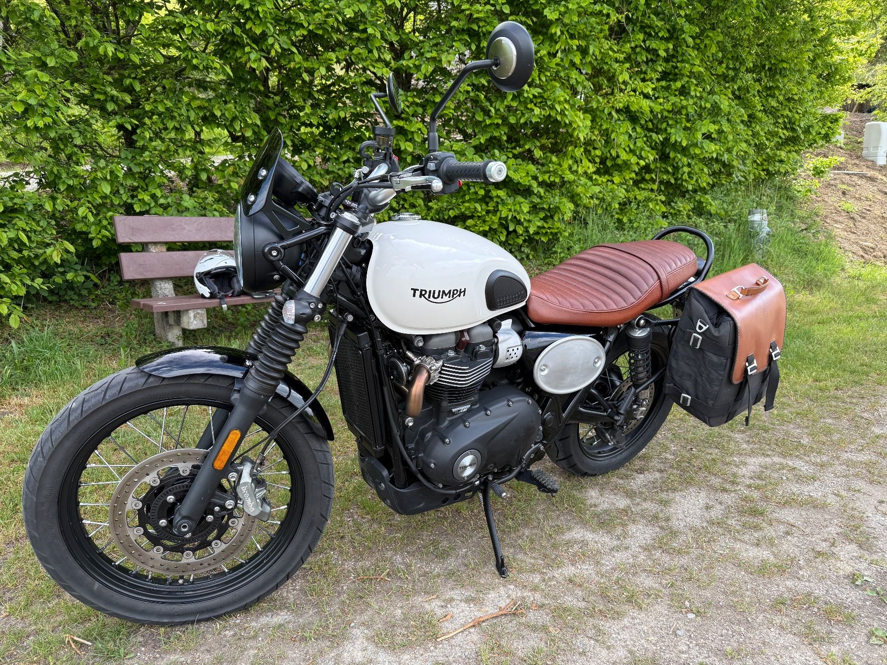 Triumph Route: Triumph Street Scrambler 900 – D'occasion à Mogelsberg par Zades 2
