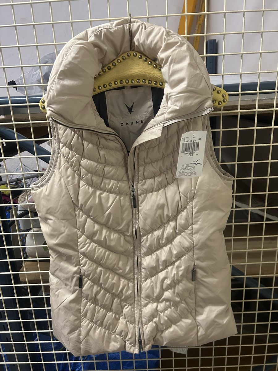 Alba Moda Jacken: [NEU]: Alba Moda Daunengilet Gr. 36 – Neu und originalverpackt aus Arni AG von CreaFlex