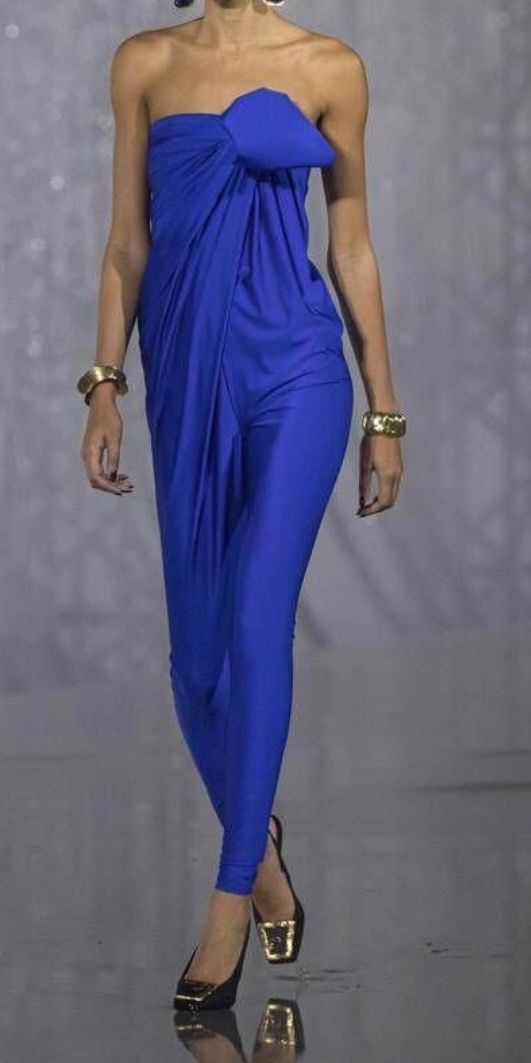 Saint Laurent Tute: Saint Laurent, combinaison bleue bustier, S – Usato da Genève venduto da dachaw 2
