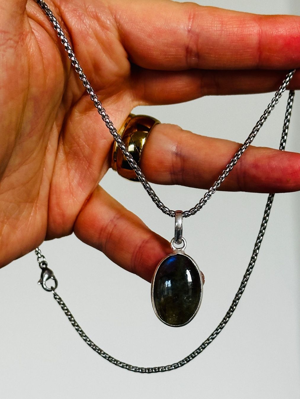 Ketten: Labradorite Gemstone Handmade Jewelry necklace – Neu und originalverpackt aus Genève von AGBERG 1