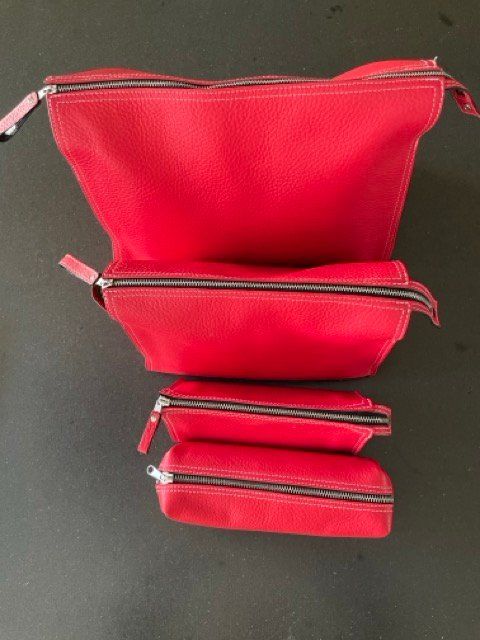Trousses de maquillage: Necessaire-Set Leder – D'occasion à Gockhausen par subbotnik 1
