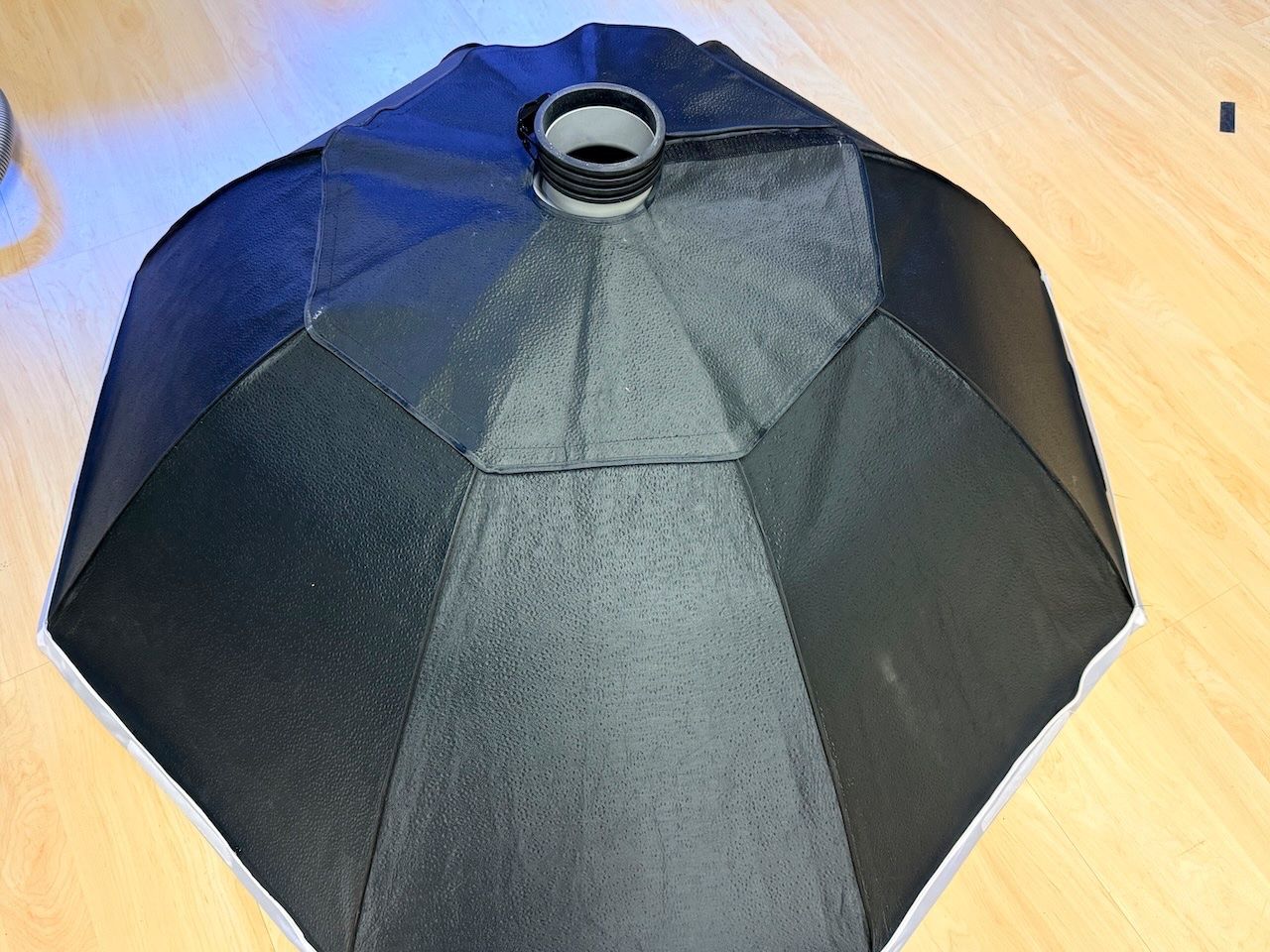 Flash: Softbox Octagon, 130cm Durchmesser, inkl. Profoto-Adaperring – Usato da Niederhasli venduto da Moondance 3