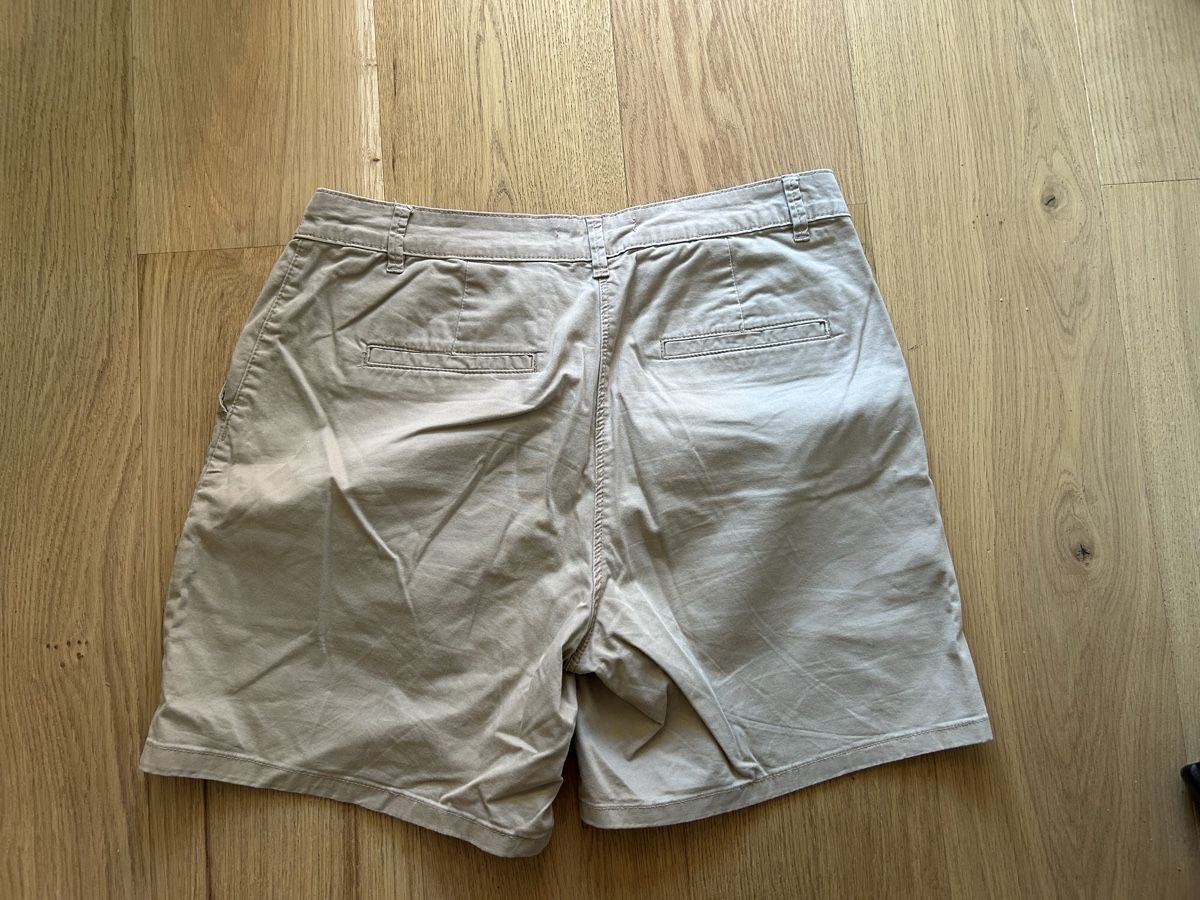 Benetton Hosen: Benetton, bermuda coton beige taille 42 – Gebraucht aus Lausanne von lavirgule 1
