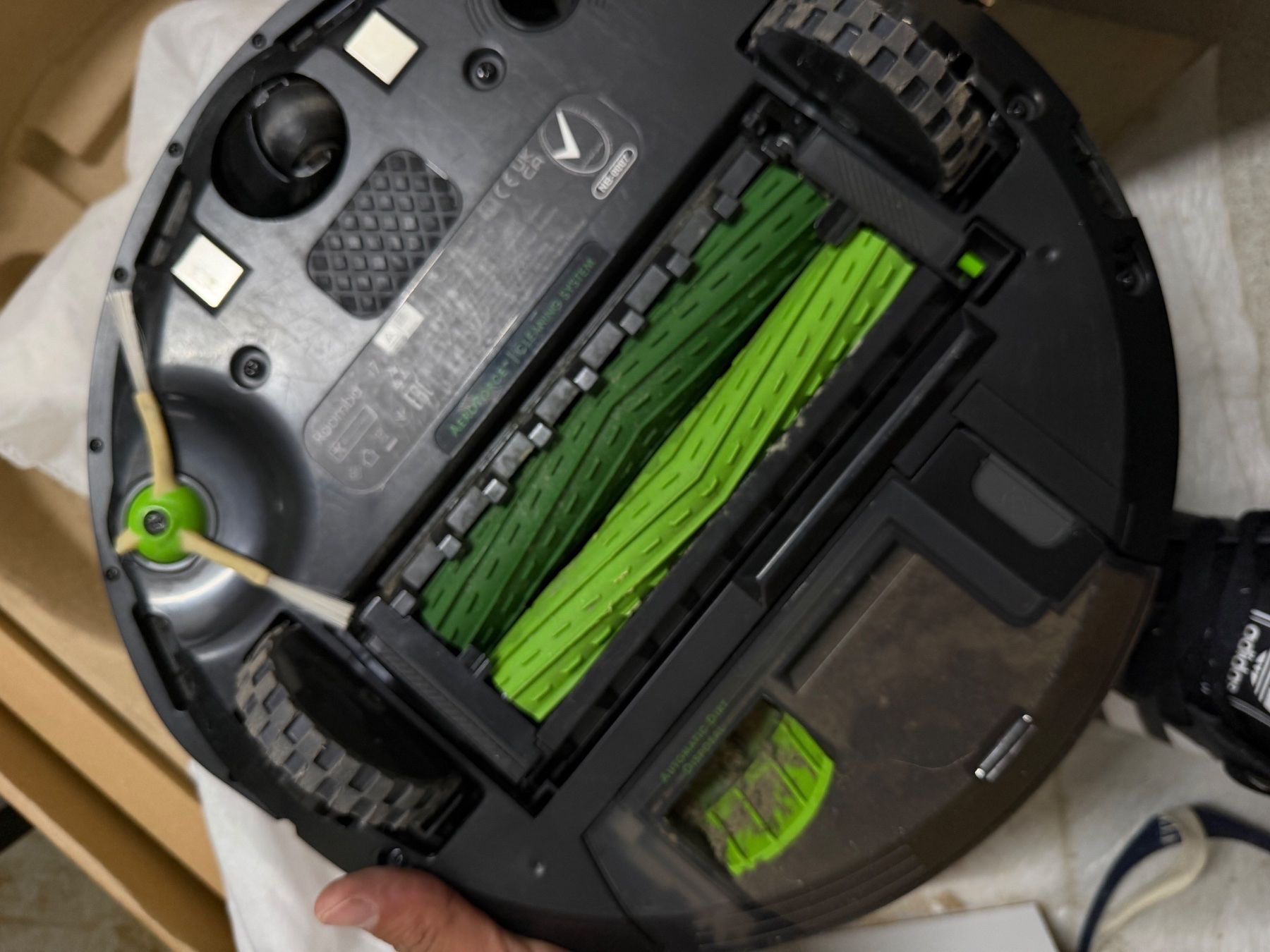Aspirateurs & Accessoires: iRobot Roomba j7+ Saugroboter ... – D'occasion à Gerlafingen par pcug 2