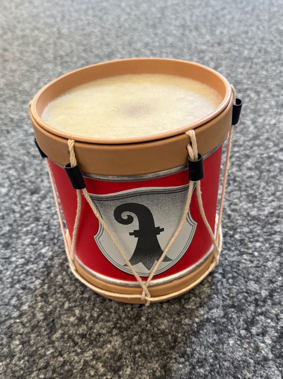 Tutte le decorazioni: Basel Keckbox – Usato da Witterswil venduto da J2025_28