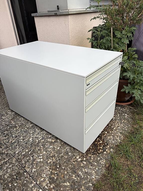 Banconi: Rollcontainer Korpus Bene – Usato da Vaduz venduto da remzi123 1