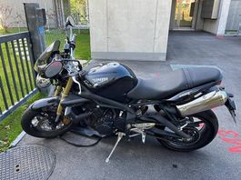 Triumph Street Triple 675
