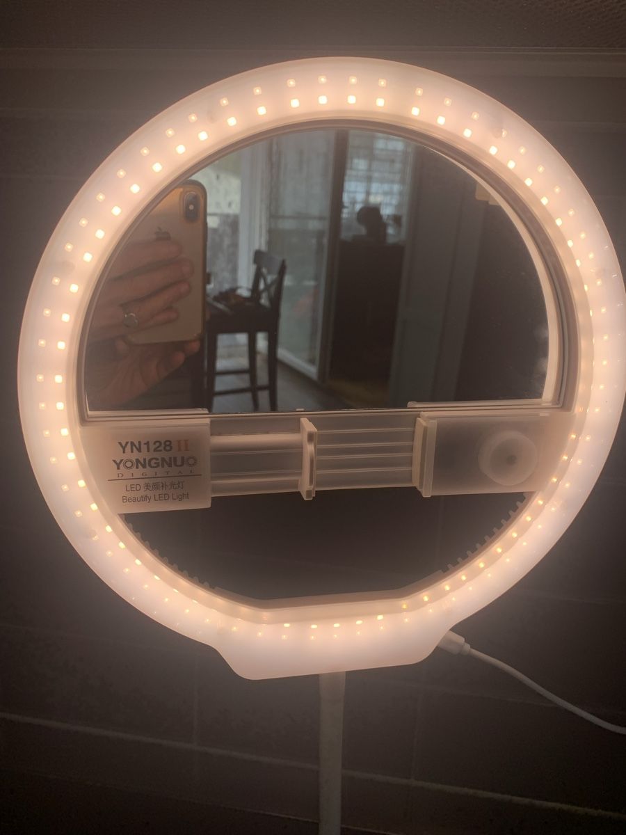 Tavoli da trucco: Schminkspiegel mit LED – Usato da Emmen venduto da Bgucci_girl 3
