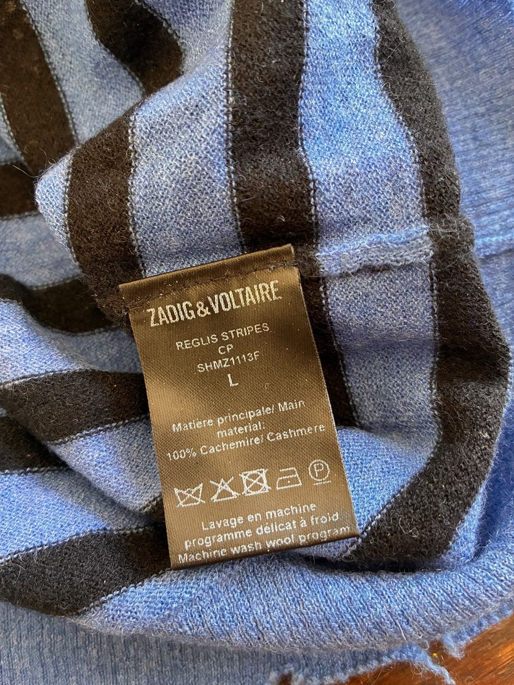 Maglioni & Felpe: Pull rayé bleu noir avec strass occasion bon état – Usato da Mies venduto da pulrichg 4