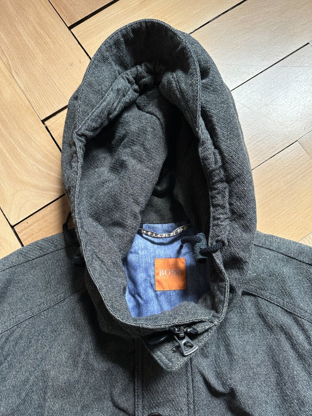 Hugo Boss Giacche: HUGO BOSS - Jacke dunkelgrau 48/M – Usato da Zürich venduto da Diazaio 2