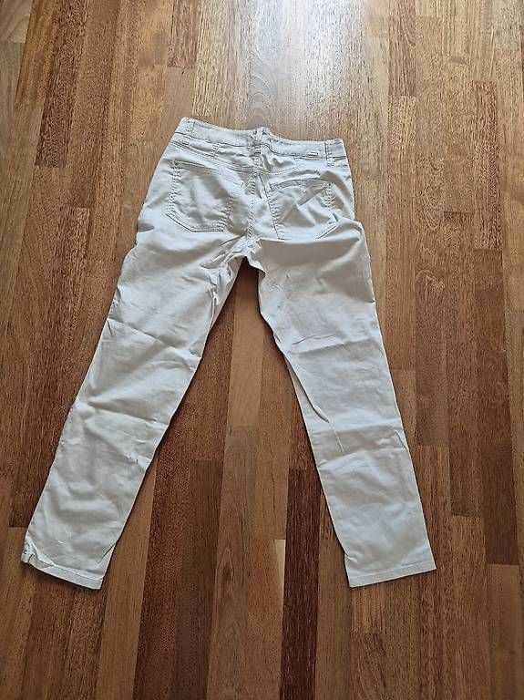 Pantalons: Damen Hose Grösse 40 – D'occasion à Schneisingen par sil_qb5m 1