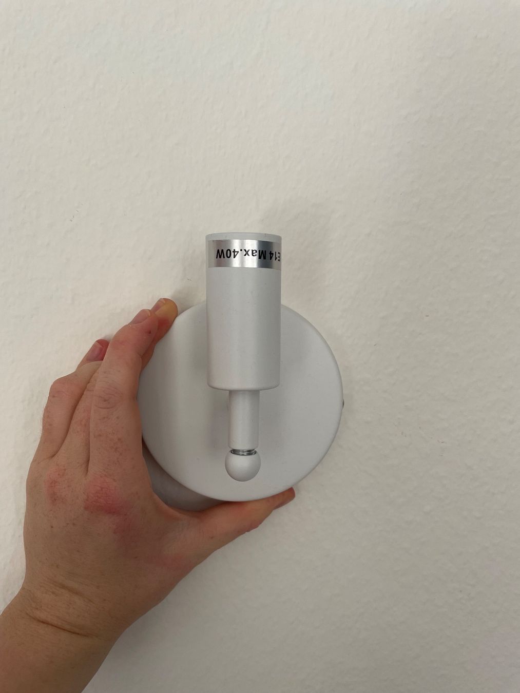 Lampen: Wandleuchte mit Festanschluss Lampenfassung E14 – Neu (gemäss Beschreibung) aus Winterthur von nin_h9fk