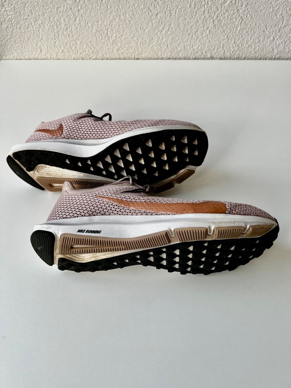 Nike Scarpe da donna: NIKE Quest 2 Laufschuhe rosa Gr. 41 – Usato da Aarau venduto da Obdulia 3