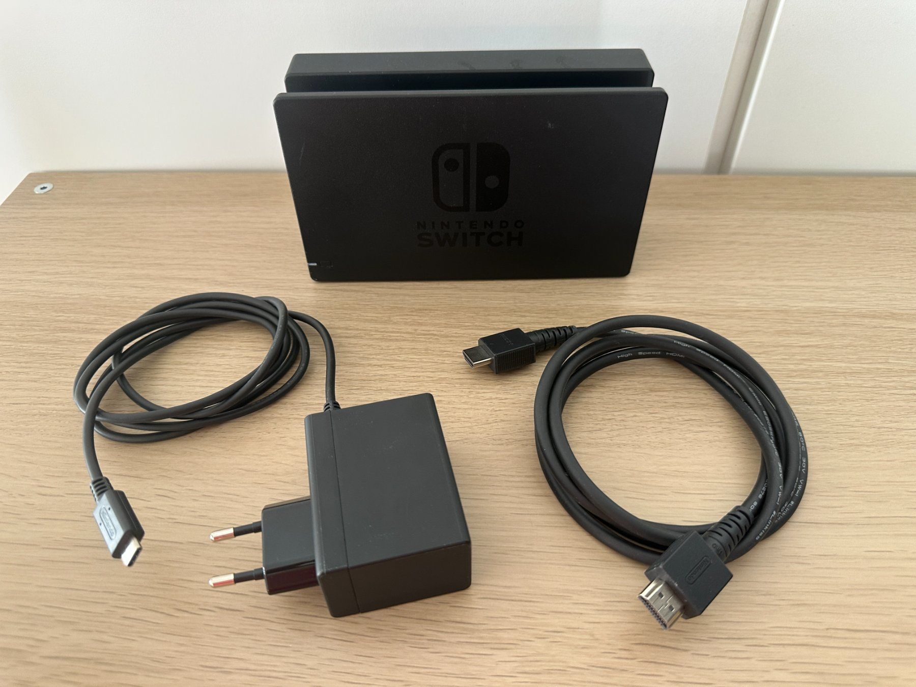Docking station: Nintendo Switch Dock für Switch 1 – Usato da Urdorf venduto da ARJN